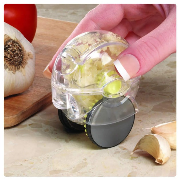 Garlic chopper cut